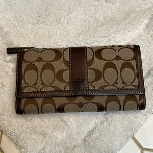 Coach wallet